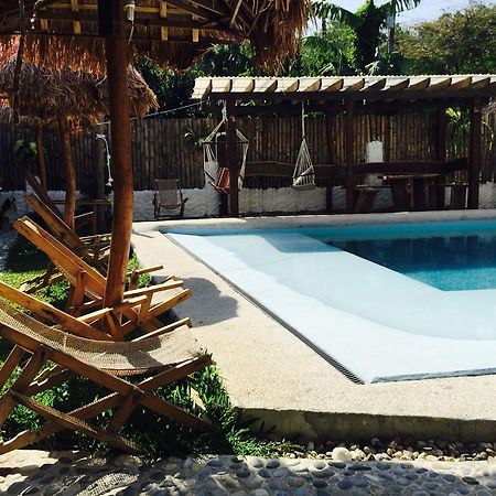 Casa Mia Resort Puerto Galera Exterior foto